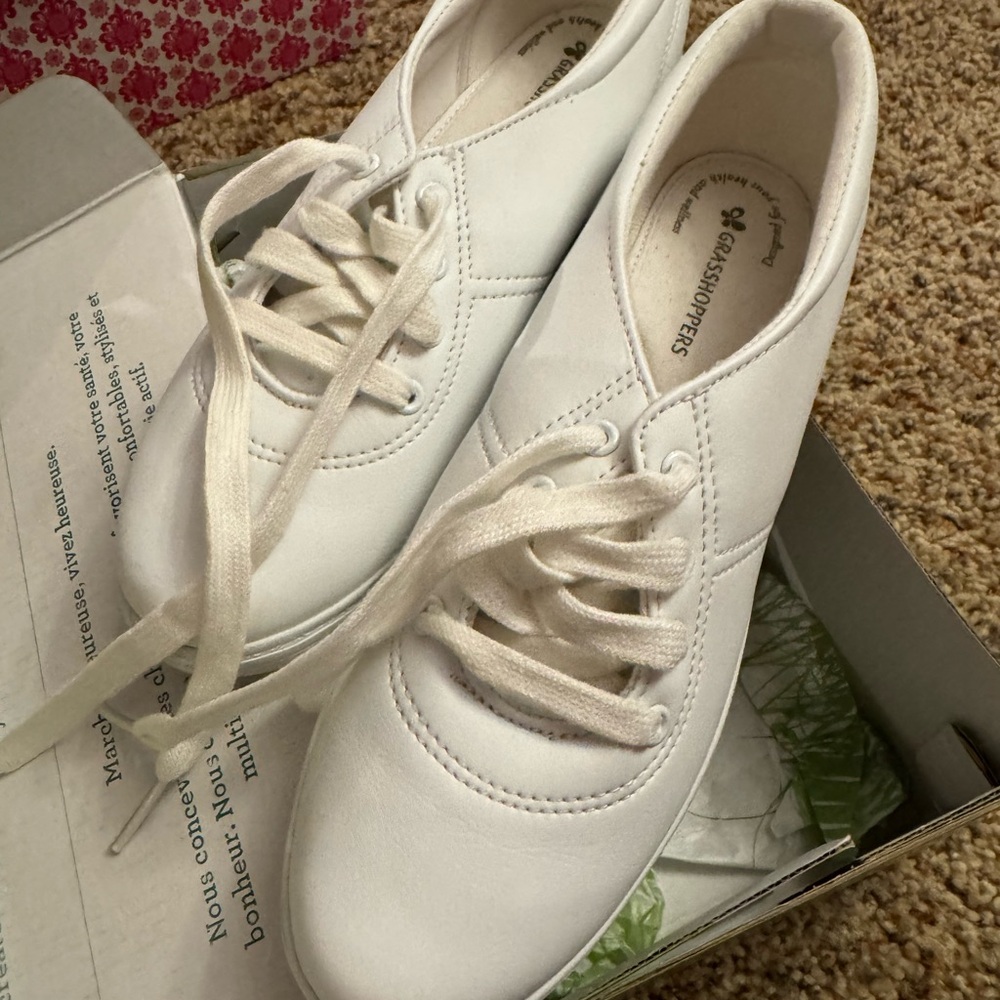 Grasshoppers Women's Classic White Sneakers